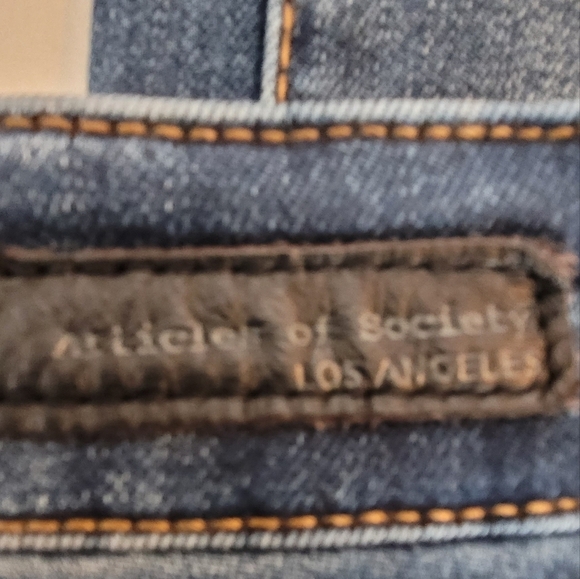 Articles Of Society Low Rise Raw-Hem Form Fitting Jeggings - Size 25 - Picture 9 of 12